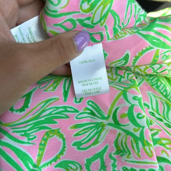 Lilly Pulitzer Elsa Silk Top Mandevilla Baby Fins And Flippers - Picture 2 of 9